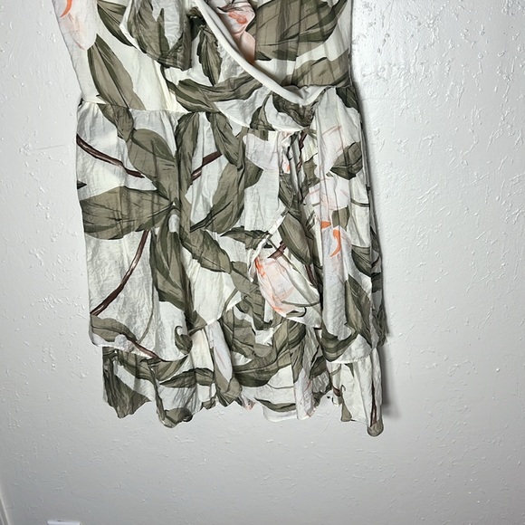 ‼️Express tropical dress - Picture 3 of 6